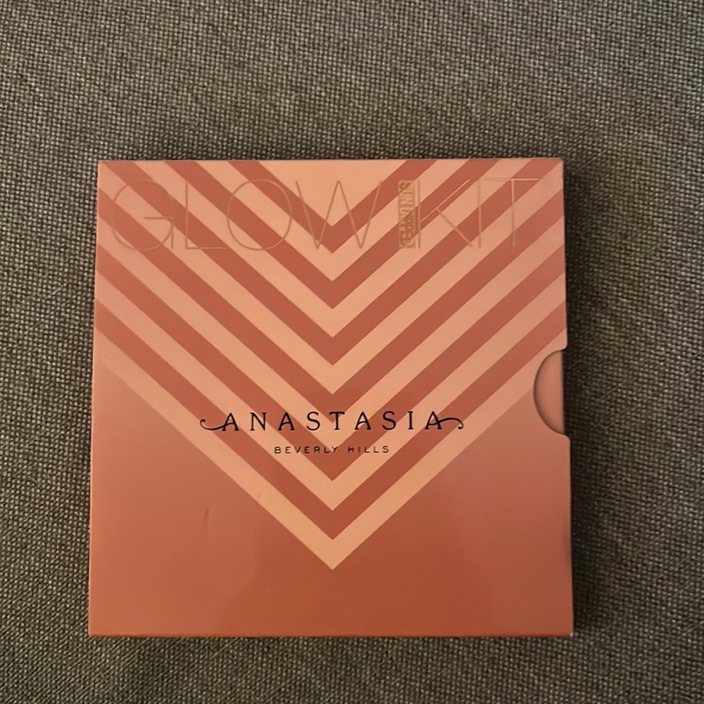 Anastasia Beverly Hills Sundipped Glow Kit